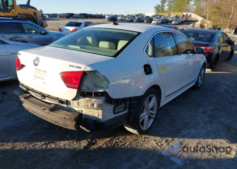 2014 Volkswagen Passat 2.0L Tdi Sel Premium z USA, uszkodzony, nr VIN 1VWCN7A32EC030698